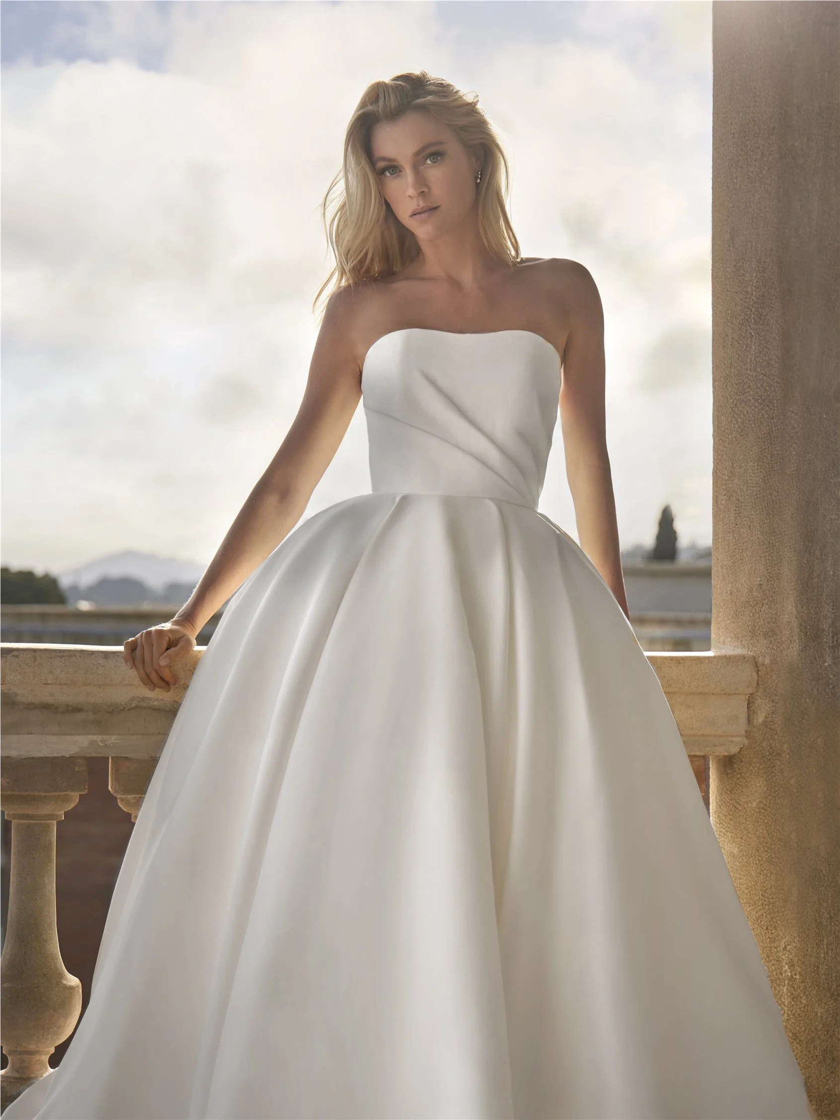 SEBASTIANA Princess midi dress with strapless neckline