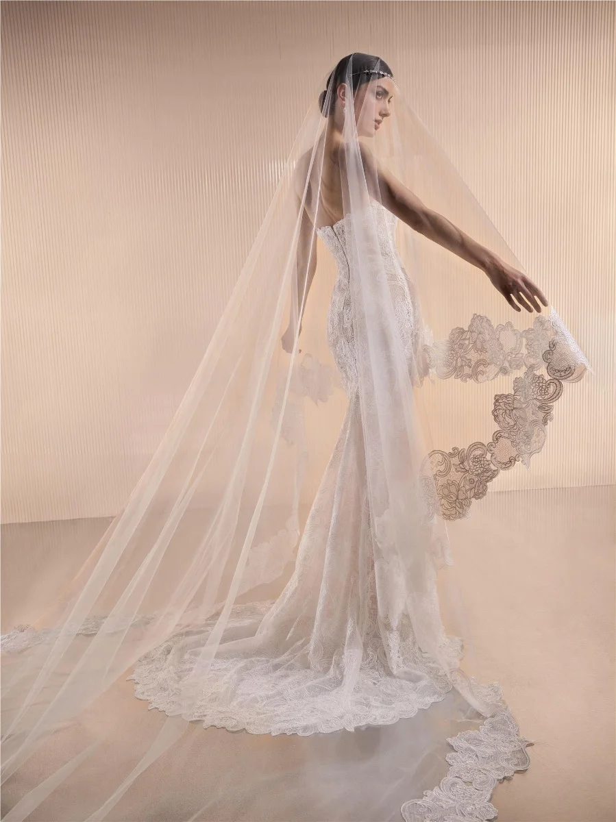 V-CERELISE Tulle veil with lace trim 2 V-CERELISE Tulle veil with lace trim