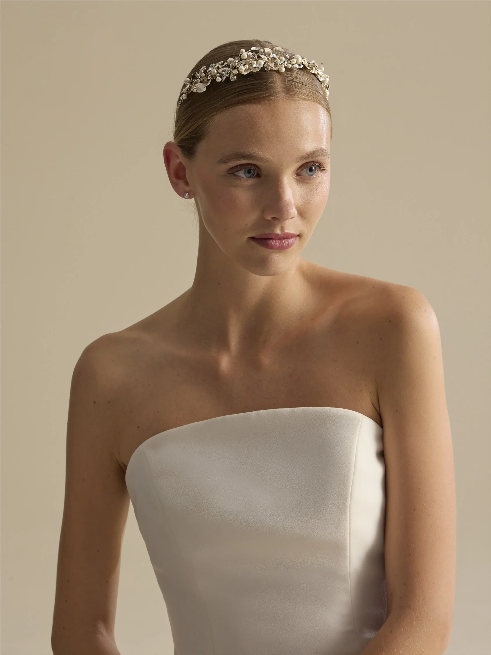 HD-LA59 Bridal headpiece made of metal and beads 1 HD-LA59 Bridal headpiece made of metal and beads