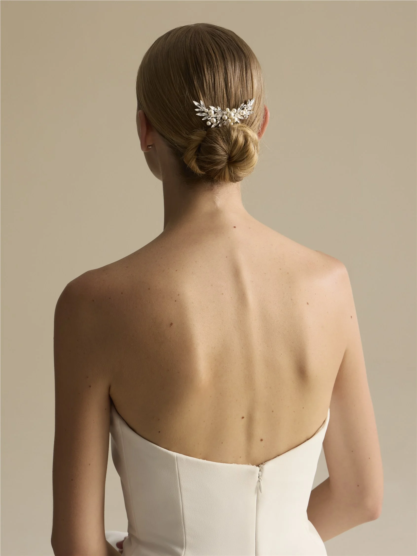 HD-LA62 Bridal headpiece made of metal and beads 1 HD-LA62 Bridal headpiece made of metal and beads