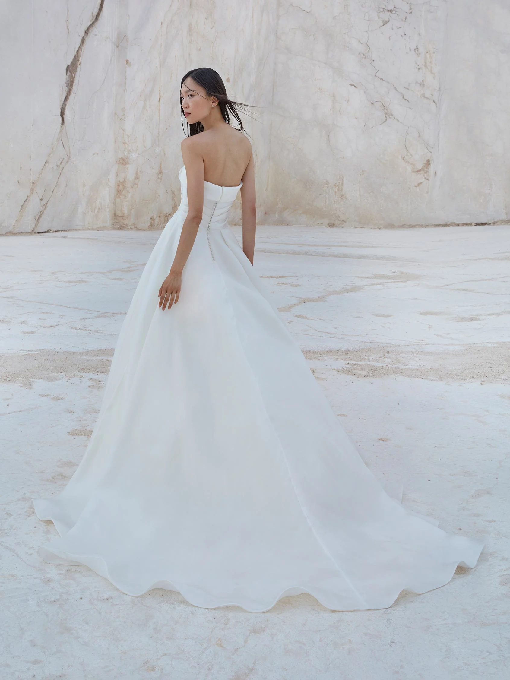 ANTONELLA Princess dress with sweetheart neckline in organza 2 ANTONELLA Princess dress with sweetheart neckline in organza