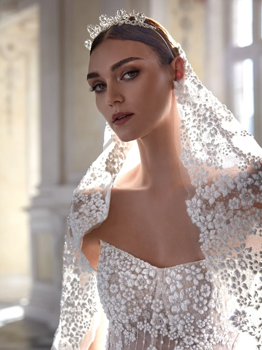 V-LA20 Glitter tulle veil with lace