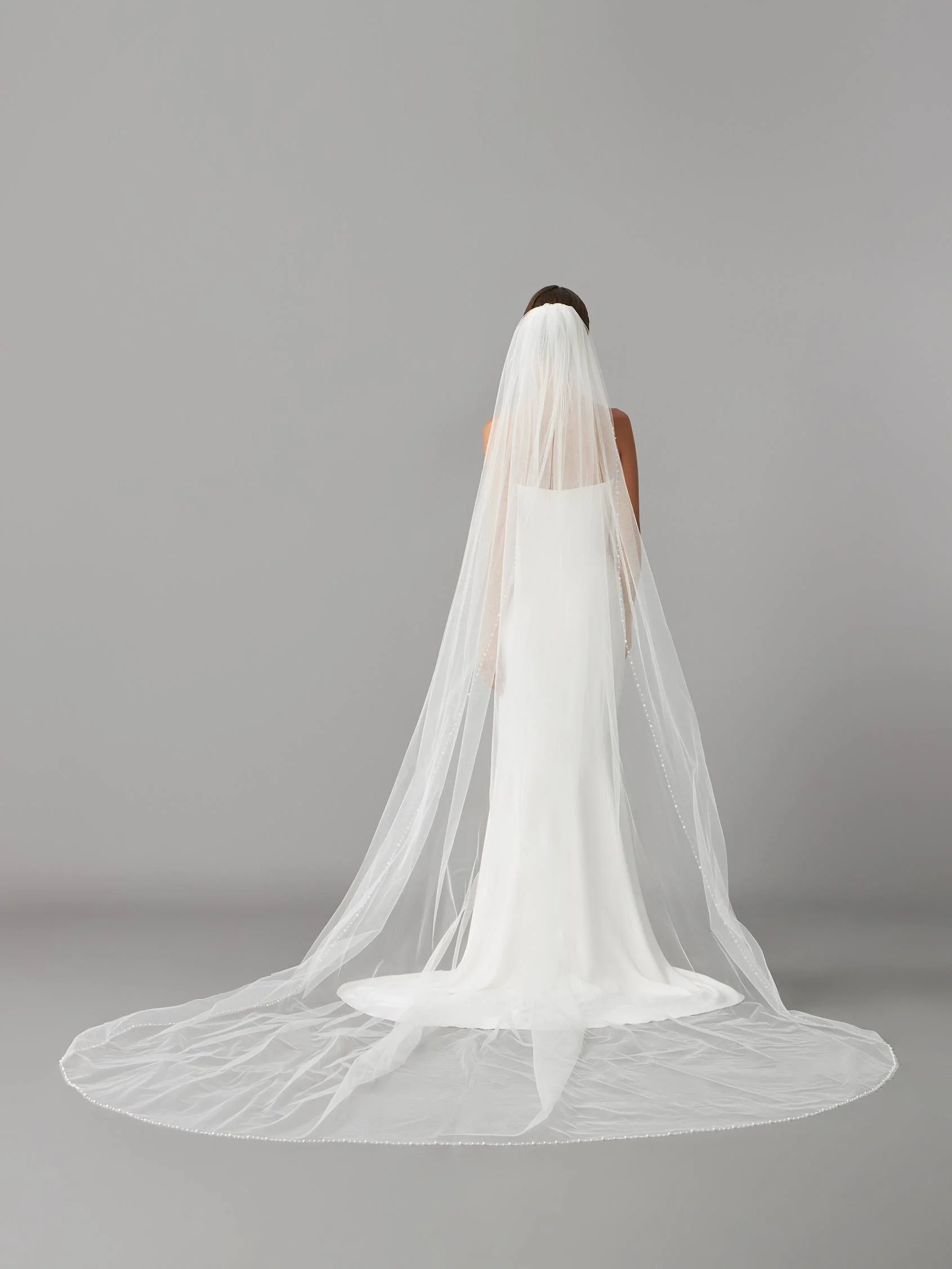 V-2117 Tulle veil with rhinestones 3 V-2117 Tulle veil with rhinestones