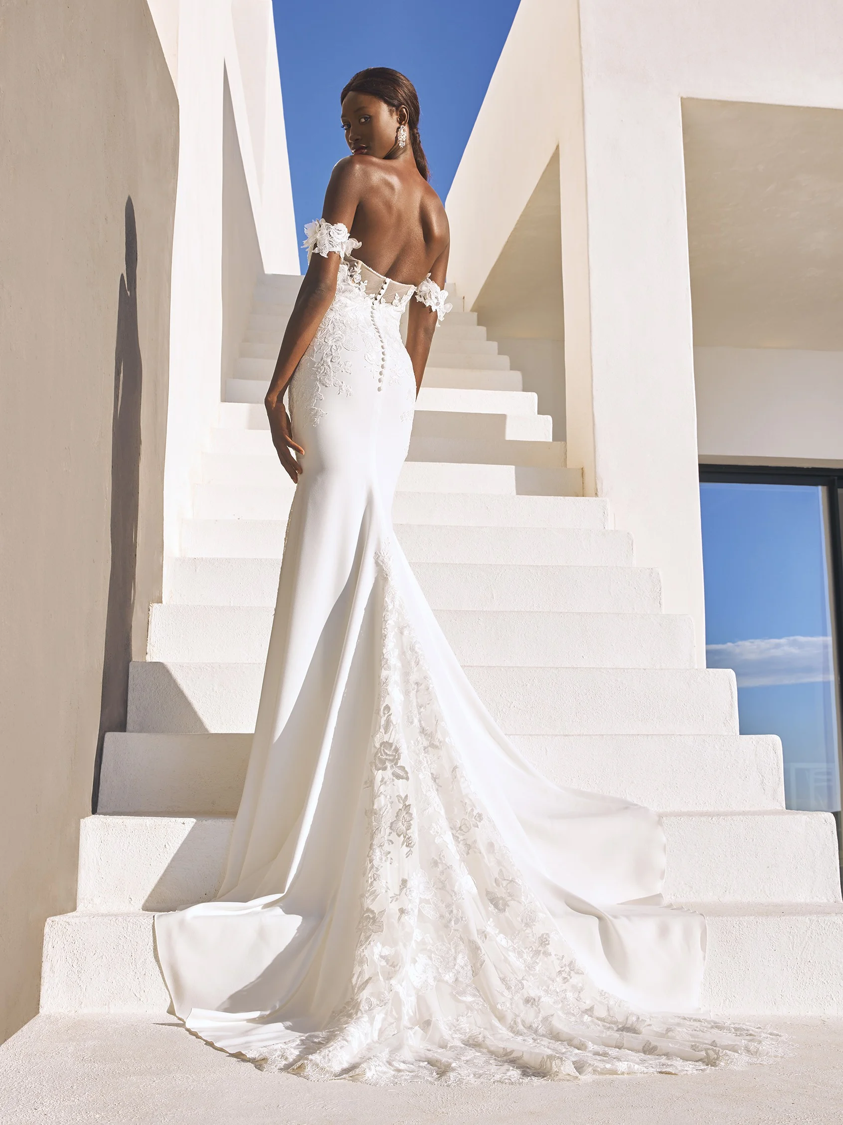 OCTAVIA Mermaid wedding dress with exposed back and sweetheart neckline