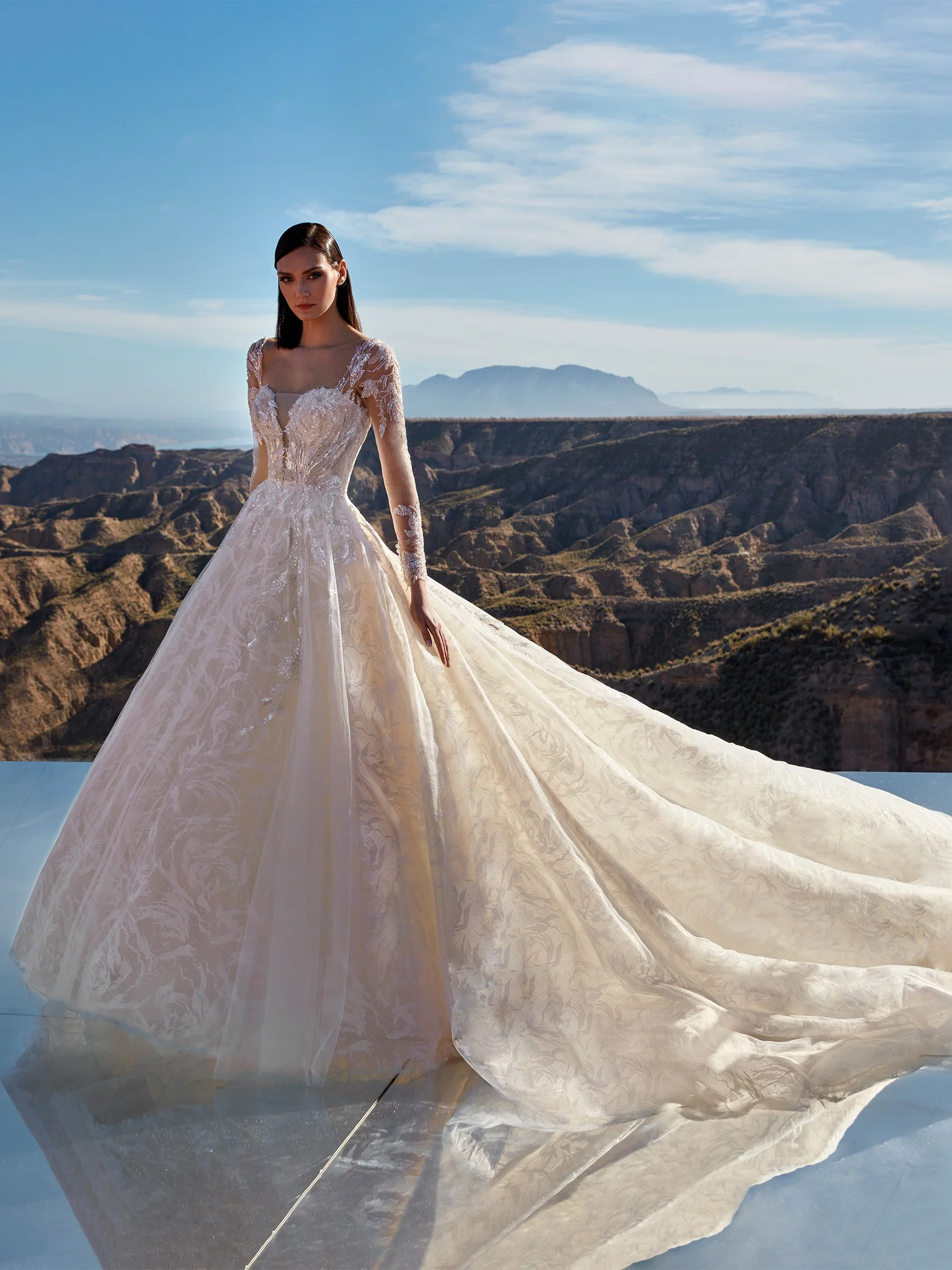PLATINUM Princess-cut wedding dress with V-neck