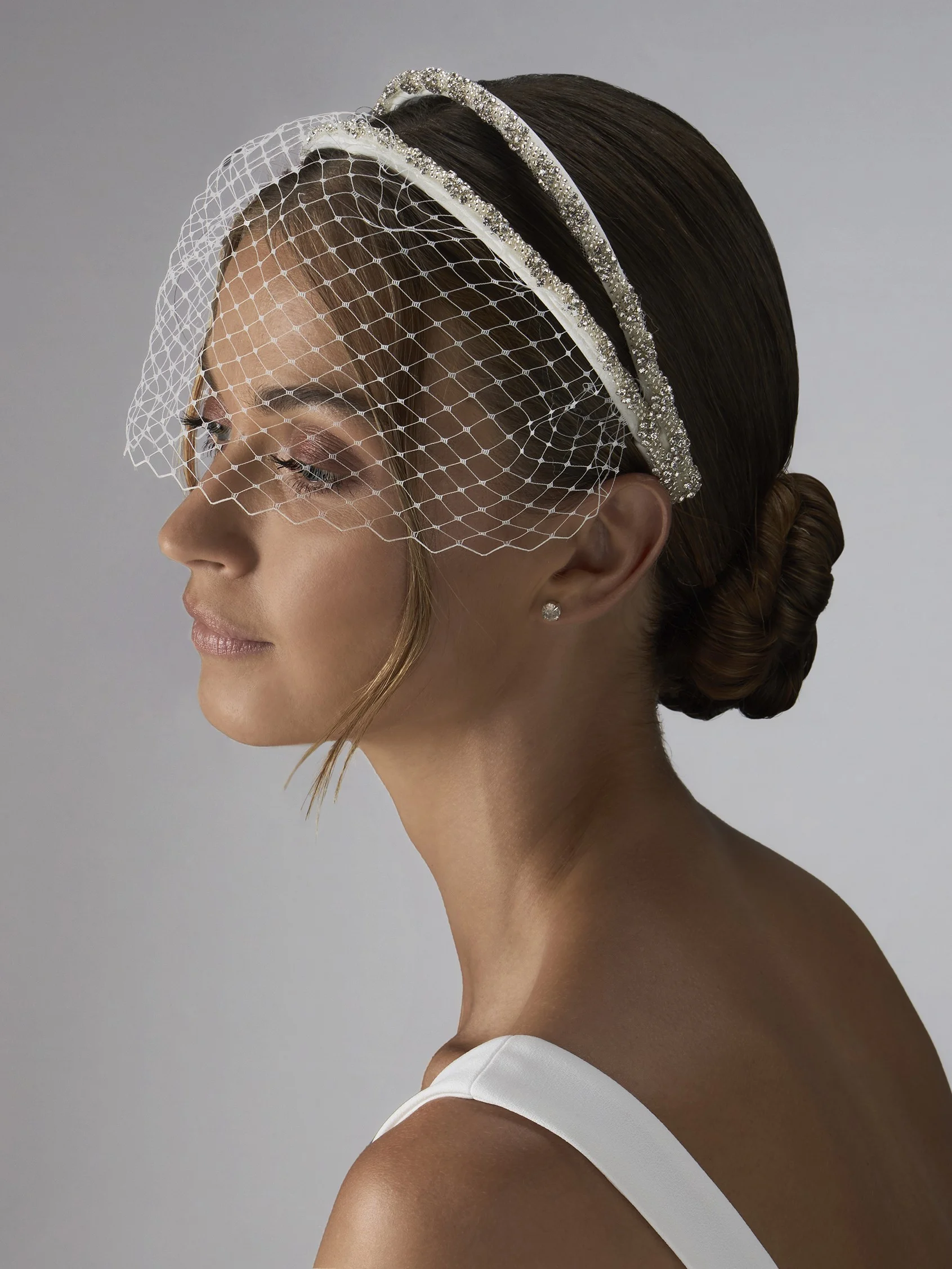HD-LA40 Satin headband with net and rhinestones